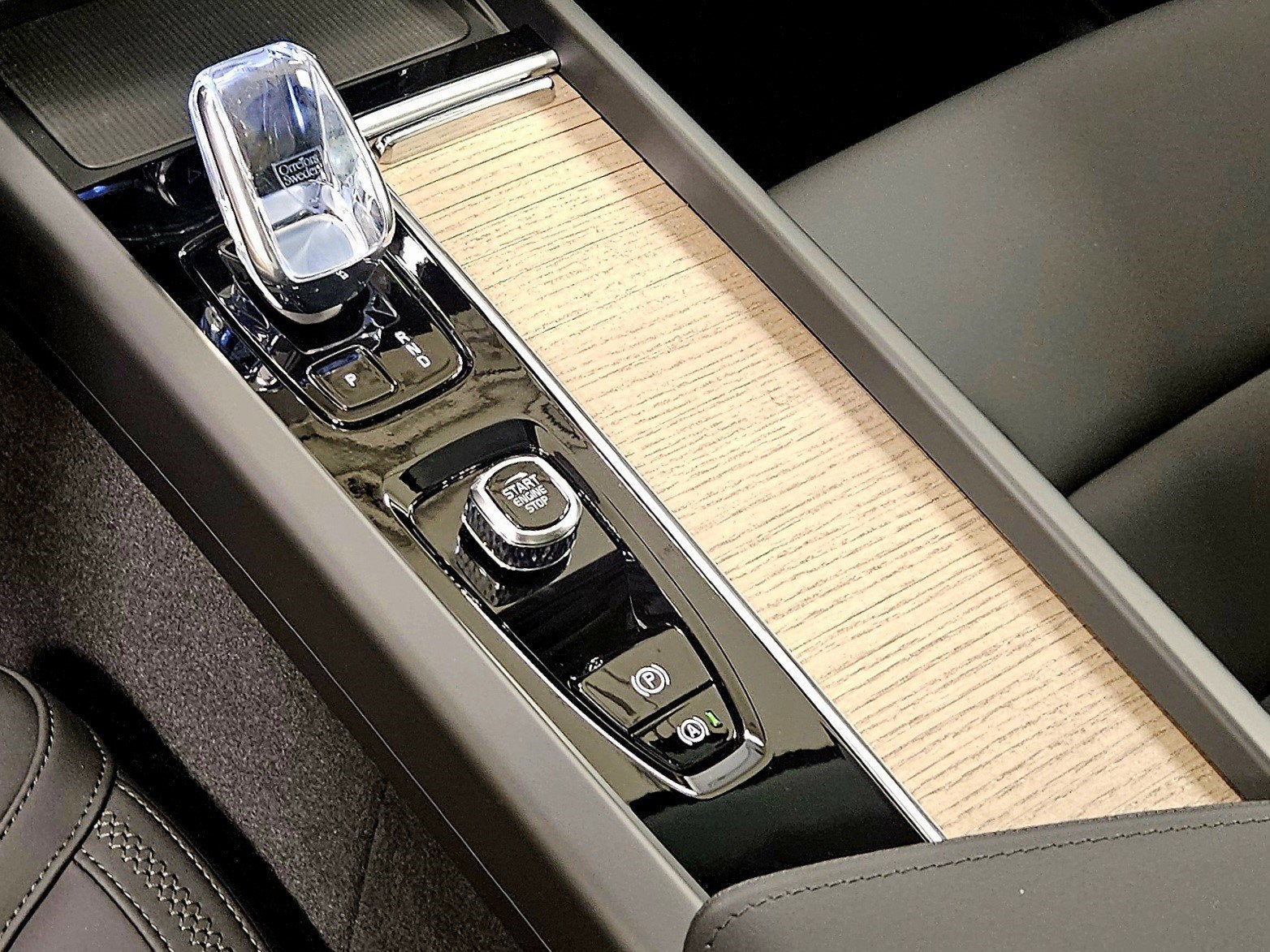 2026 Volvo XC60 Plus