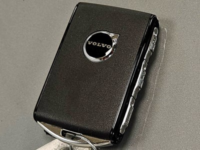 2026 Volvo XC60 Plus