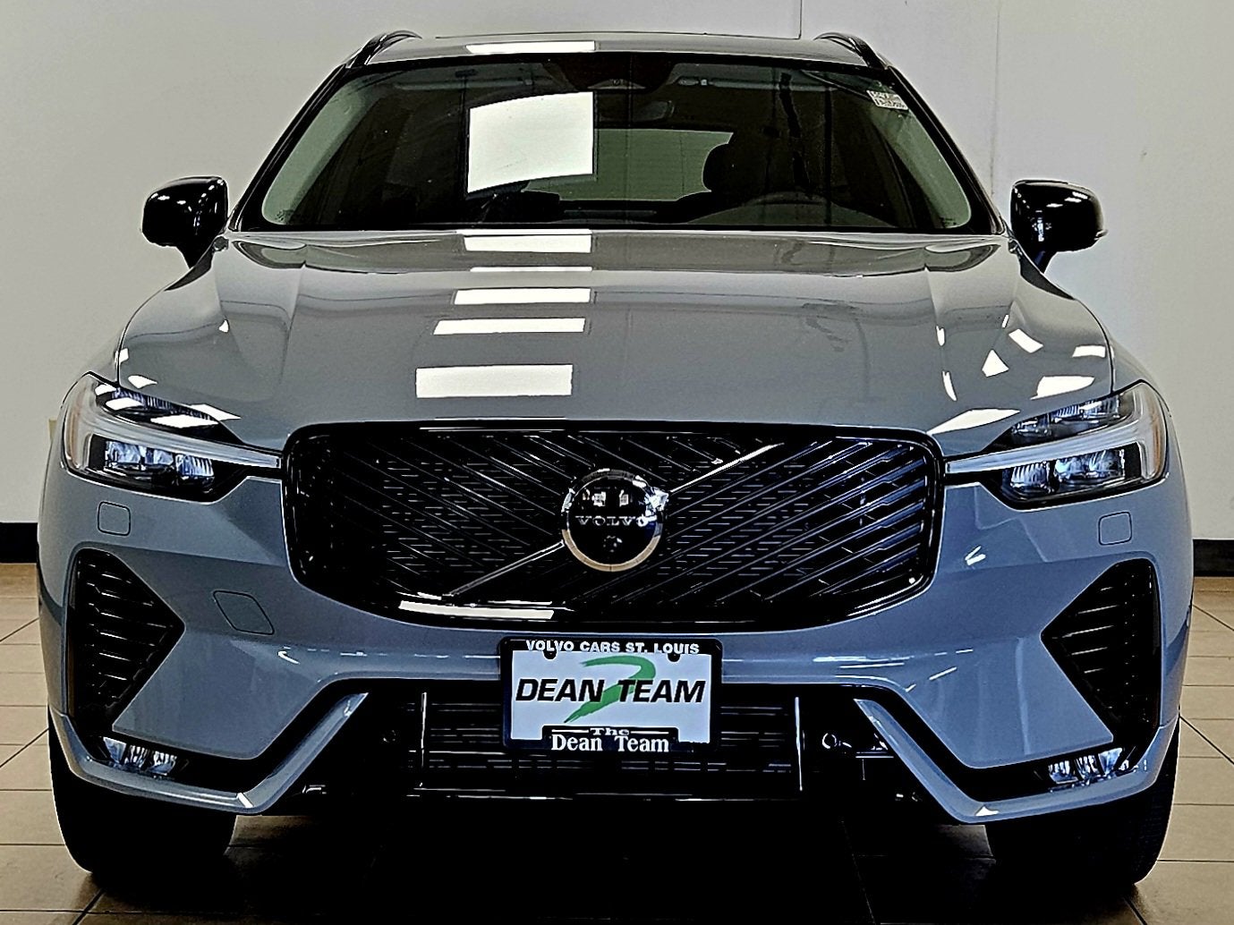 2026 Volvo XC60 Plus