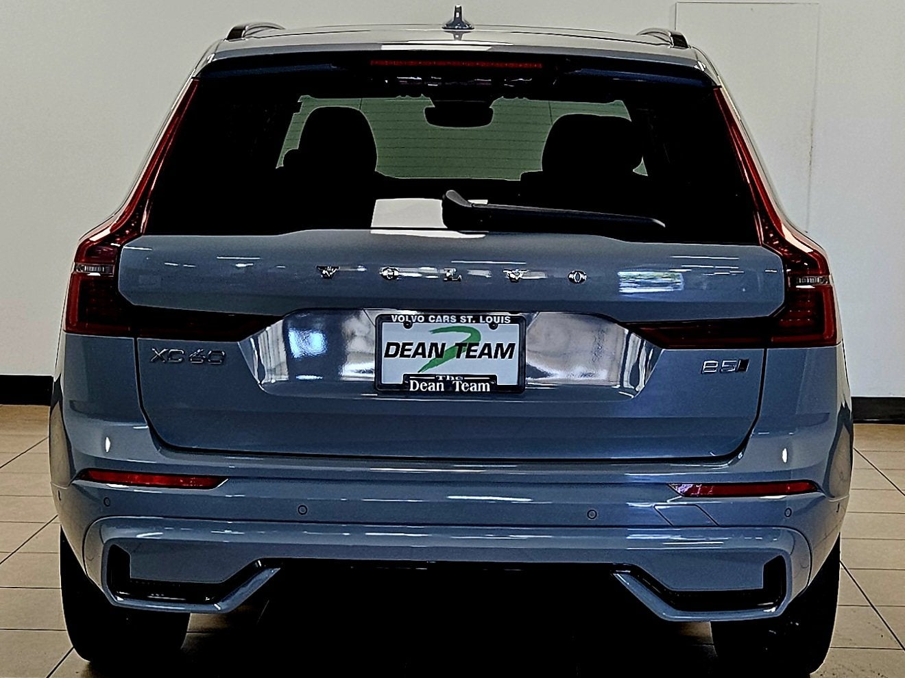 2026 Volvo XC60 Plus