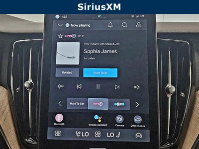 2026 Volvo XC60 Plus