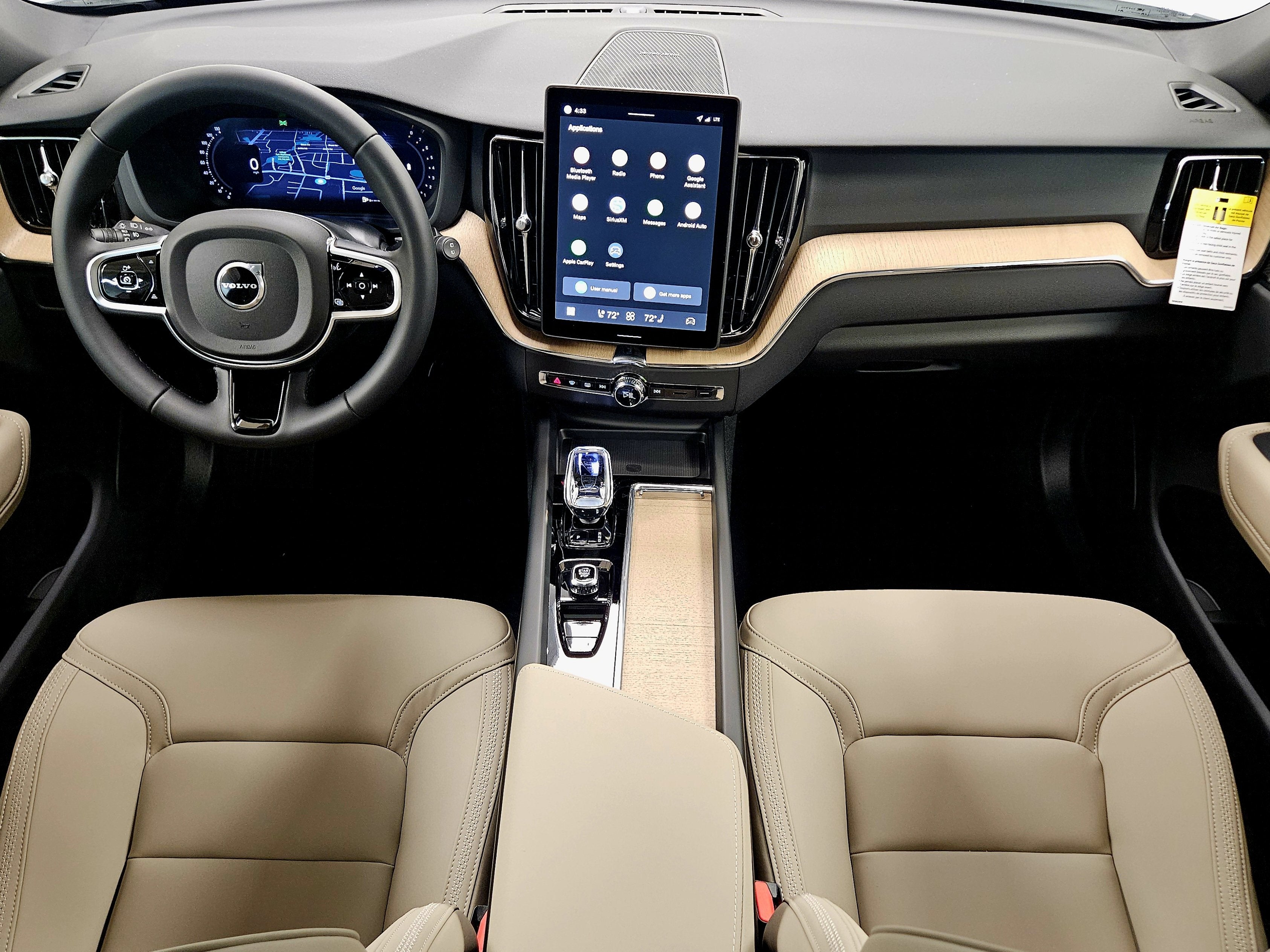 2026 Volvo XC60 Plus