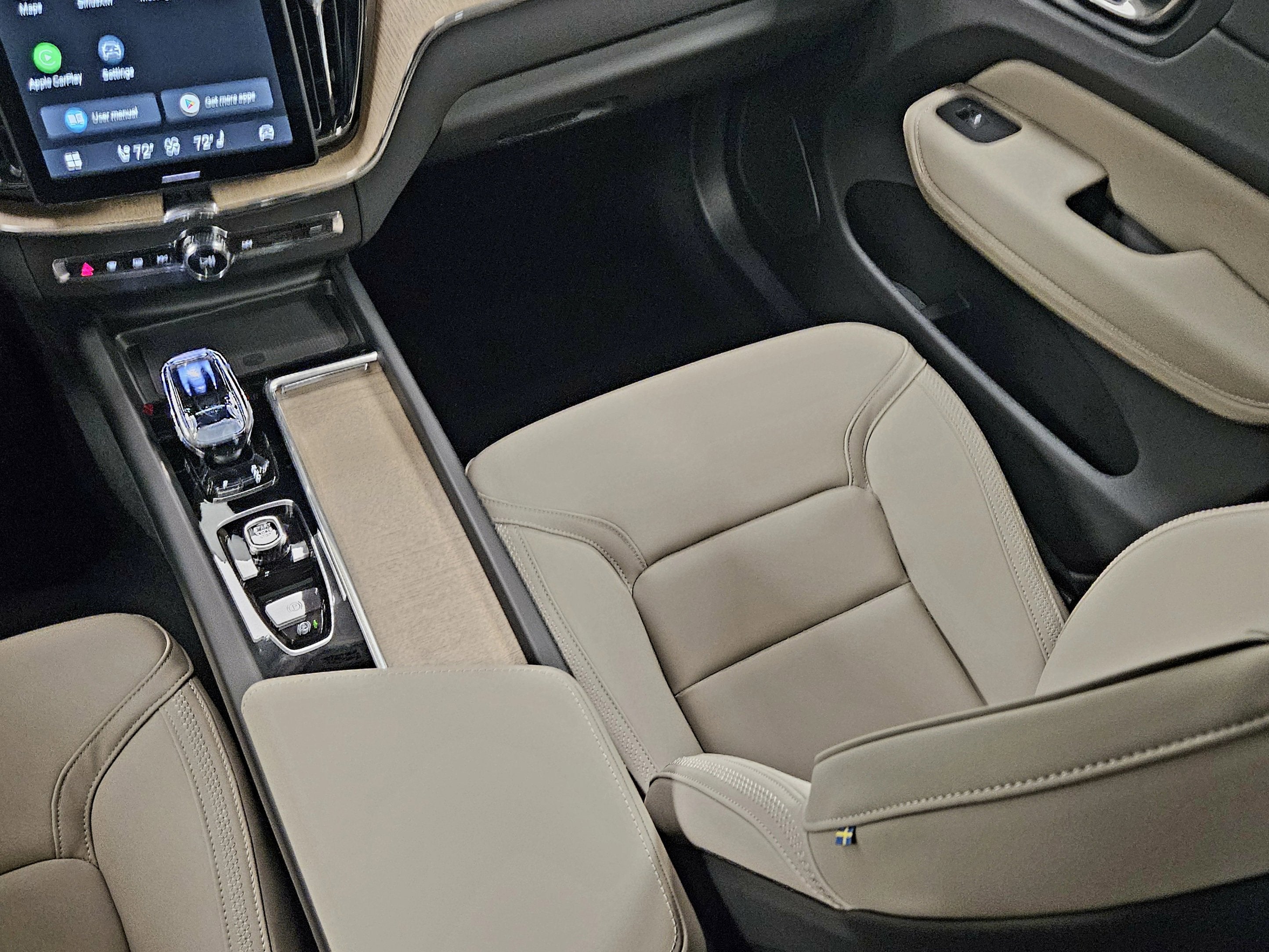 2026 Volvo XC60 Plus