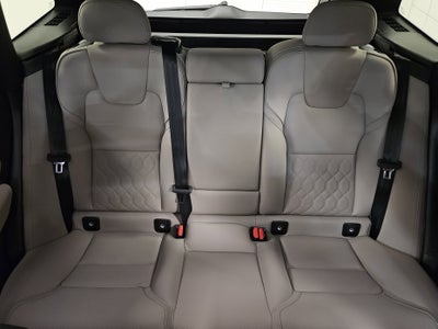 2026 Volvo XC60 Plus