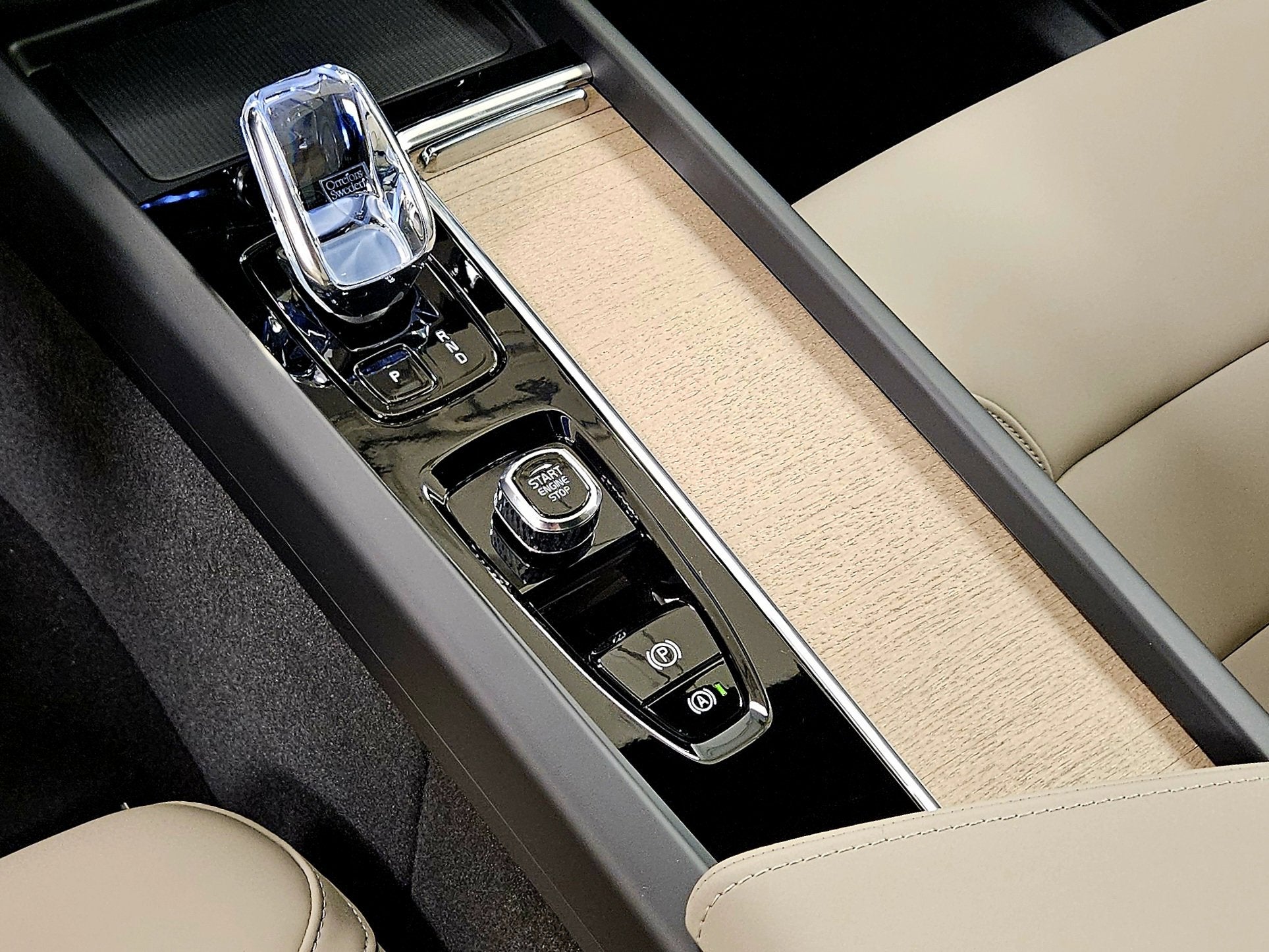 2026 Volvo XC60 Plus