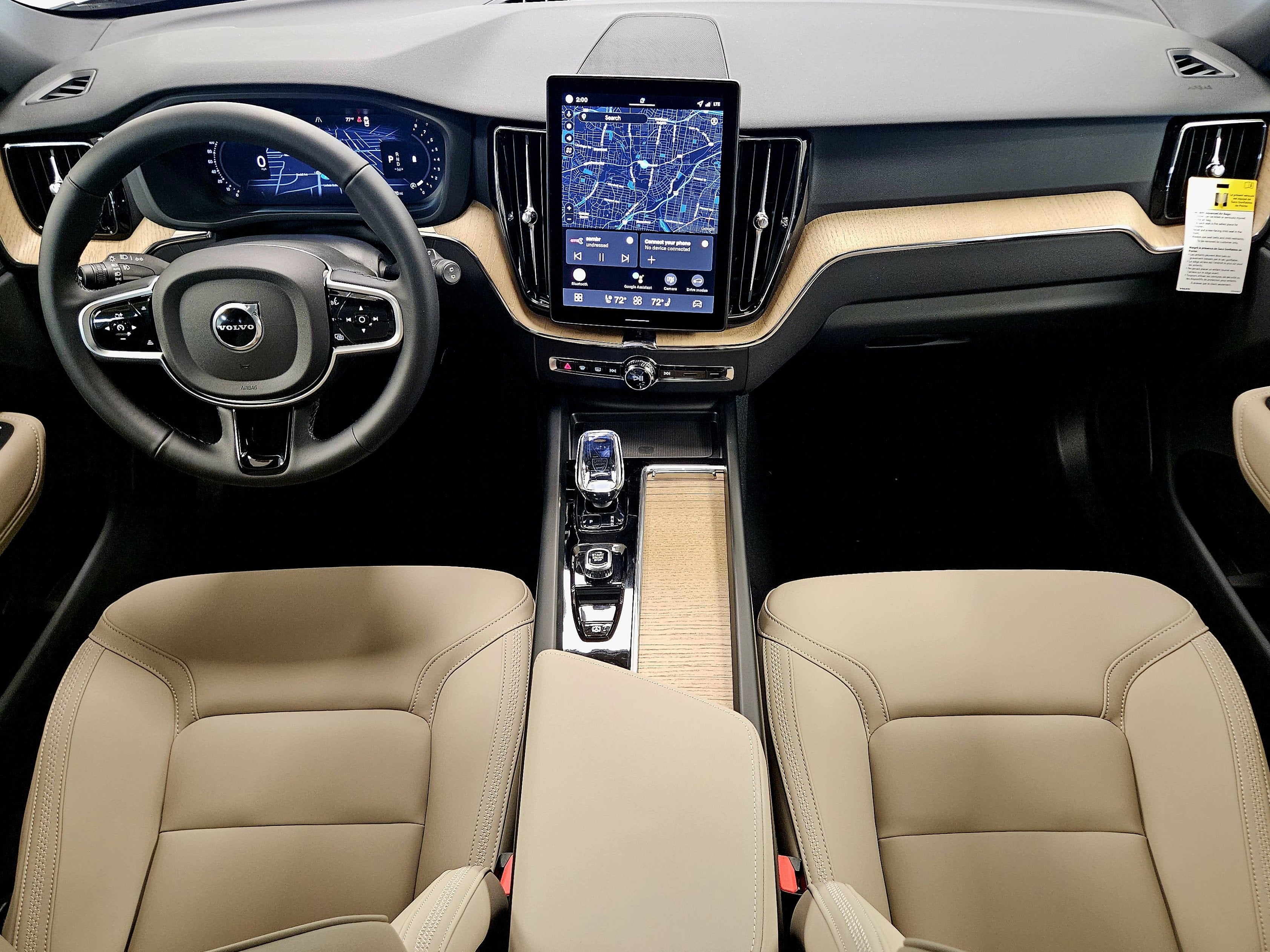 2026 Volvo XC60 Plus