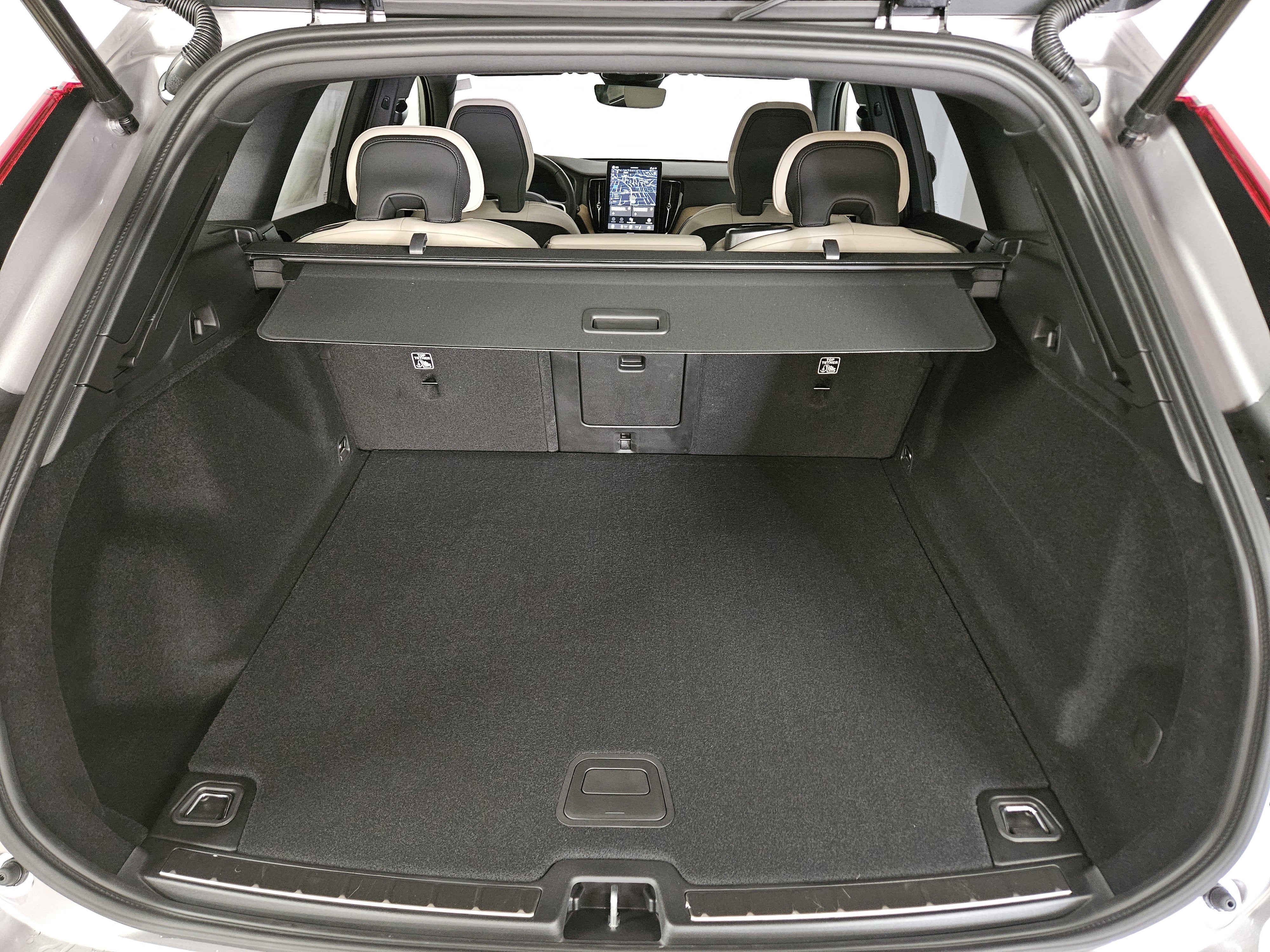 2026 Volvo XC60 Plus