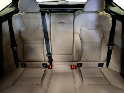 2026 Volvo XC60 Plus