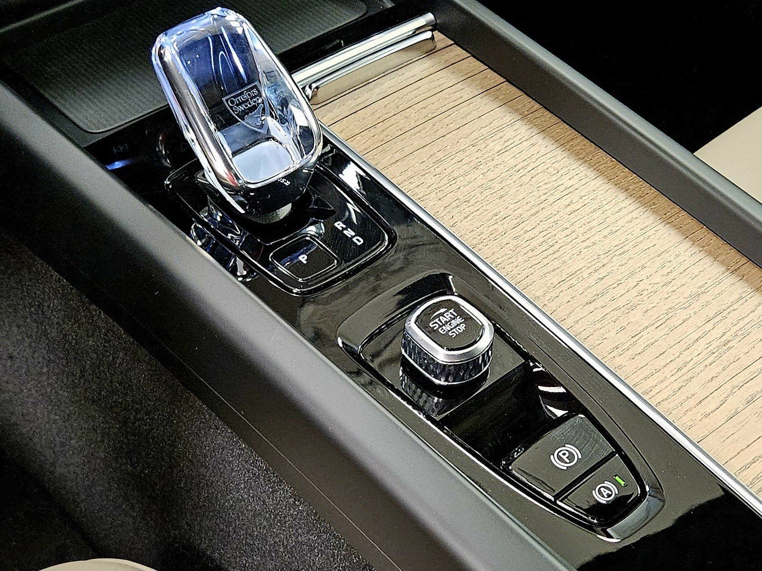 2026 Volvo XC60 Plus