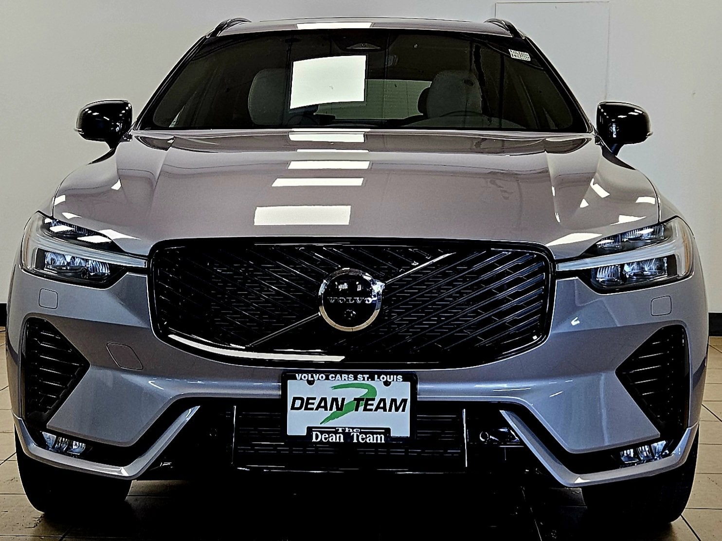 2026 Volvo XC60 Plus