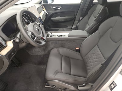 2026 Volvo XC60 Plus