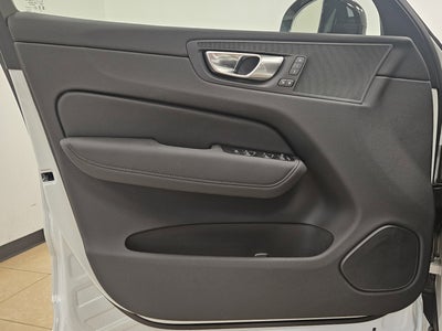 2026 Volvo XC60 Plus