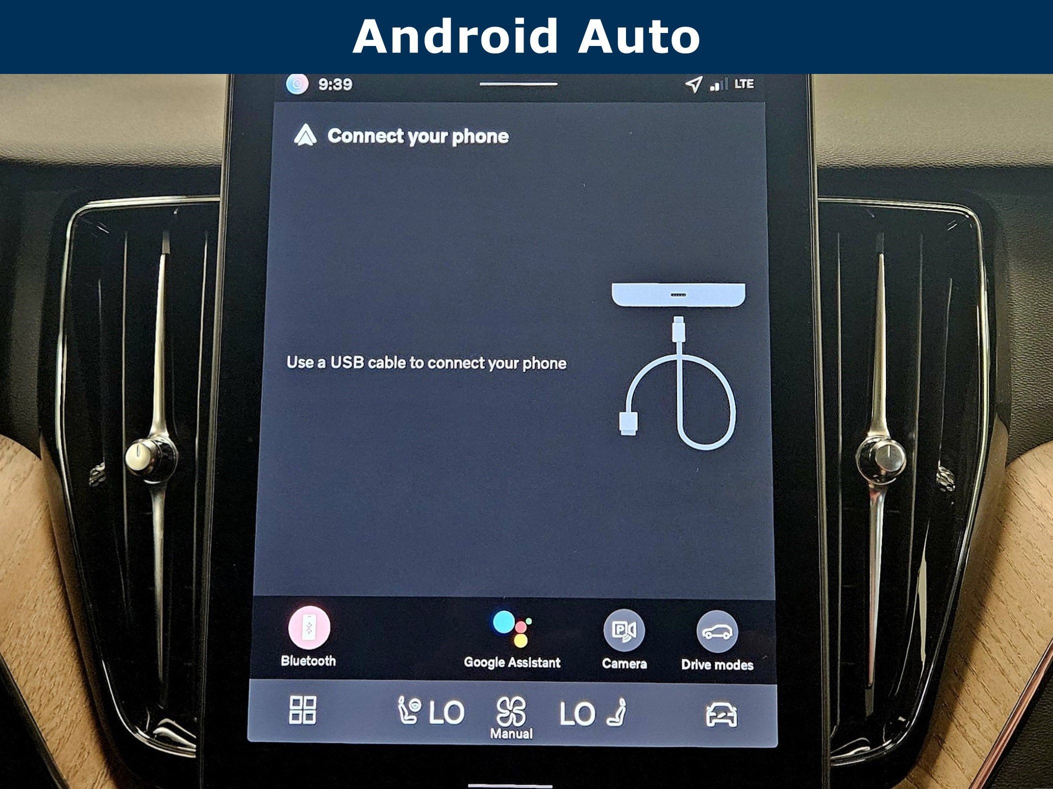 2026 Volvo XC60 Plus