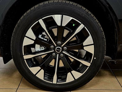 2026 Volvo XC60 Plus