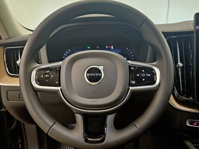 2026 Volvo XC60 Plus