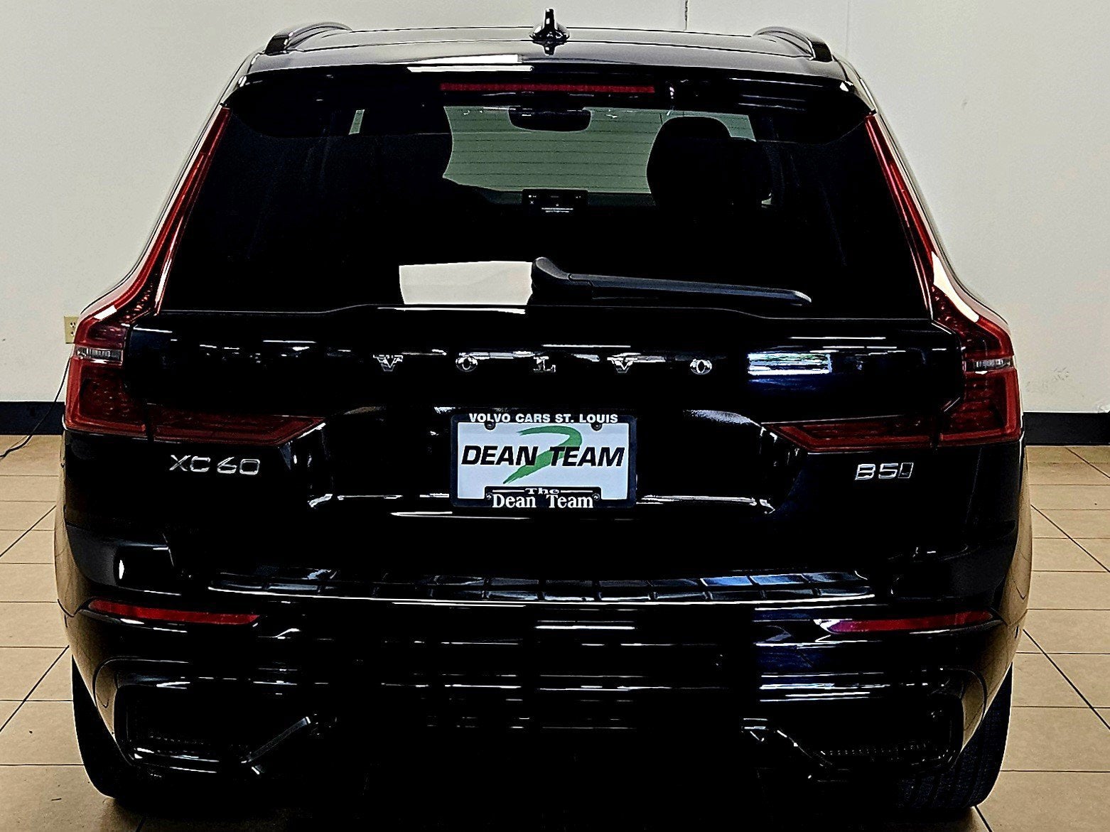 2026 Volvo XC60 Plus