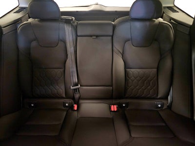 2026 Volvo XC60 Plus