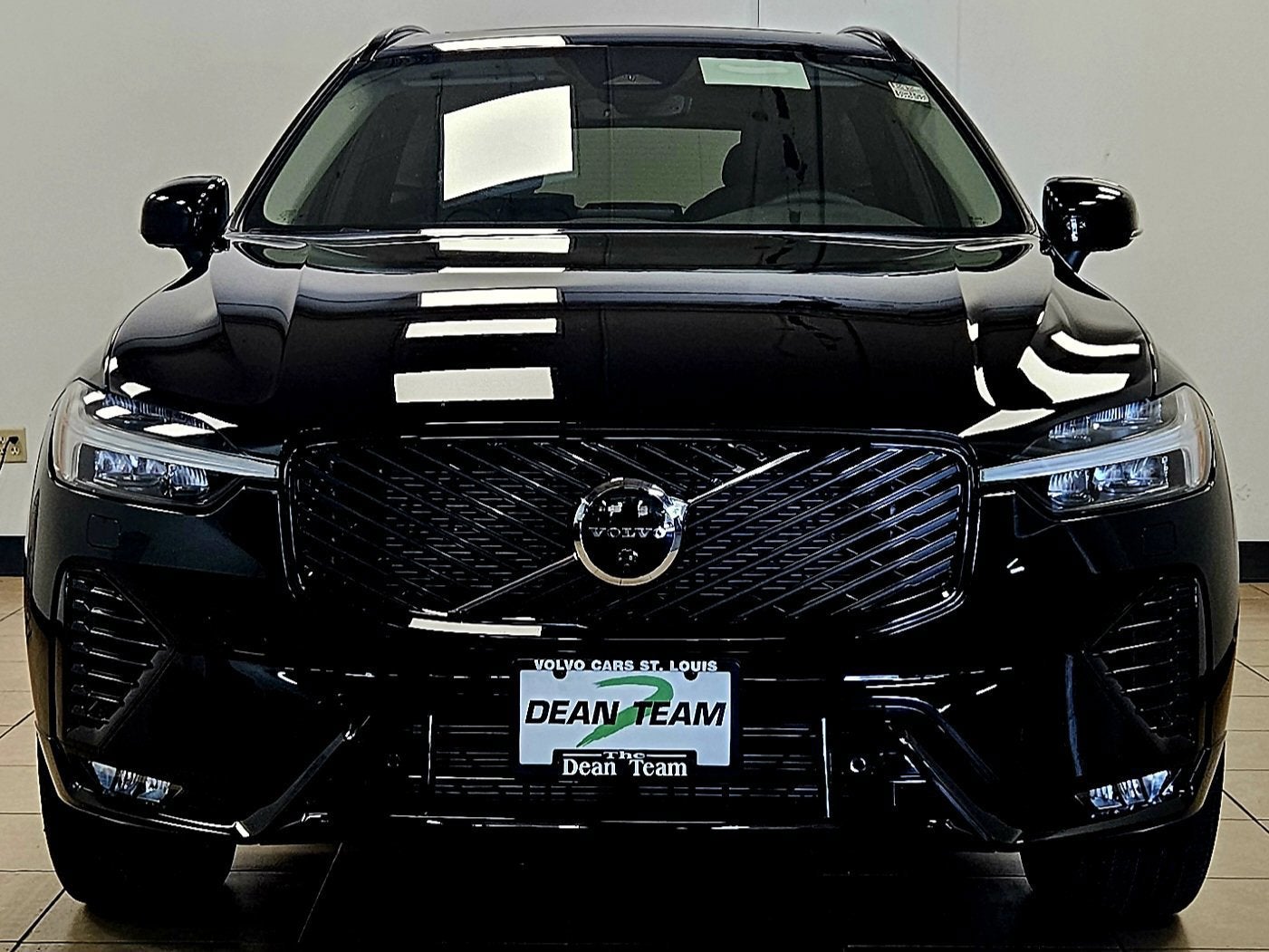 2026 Volvo XC60 Plus