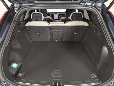 2026 Volvo XC60 Plus