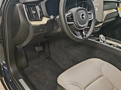 2026 Volvo XC60 Plus