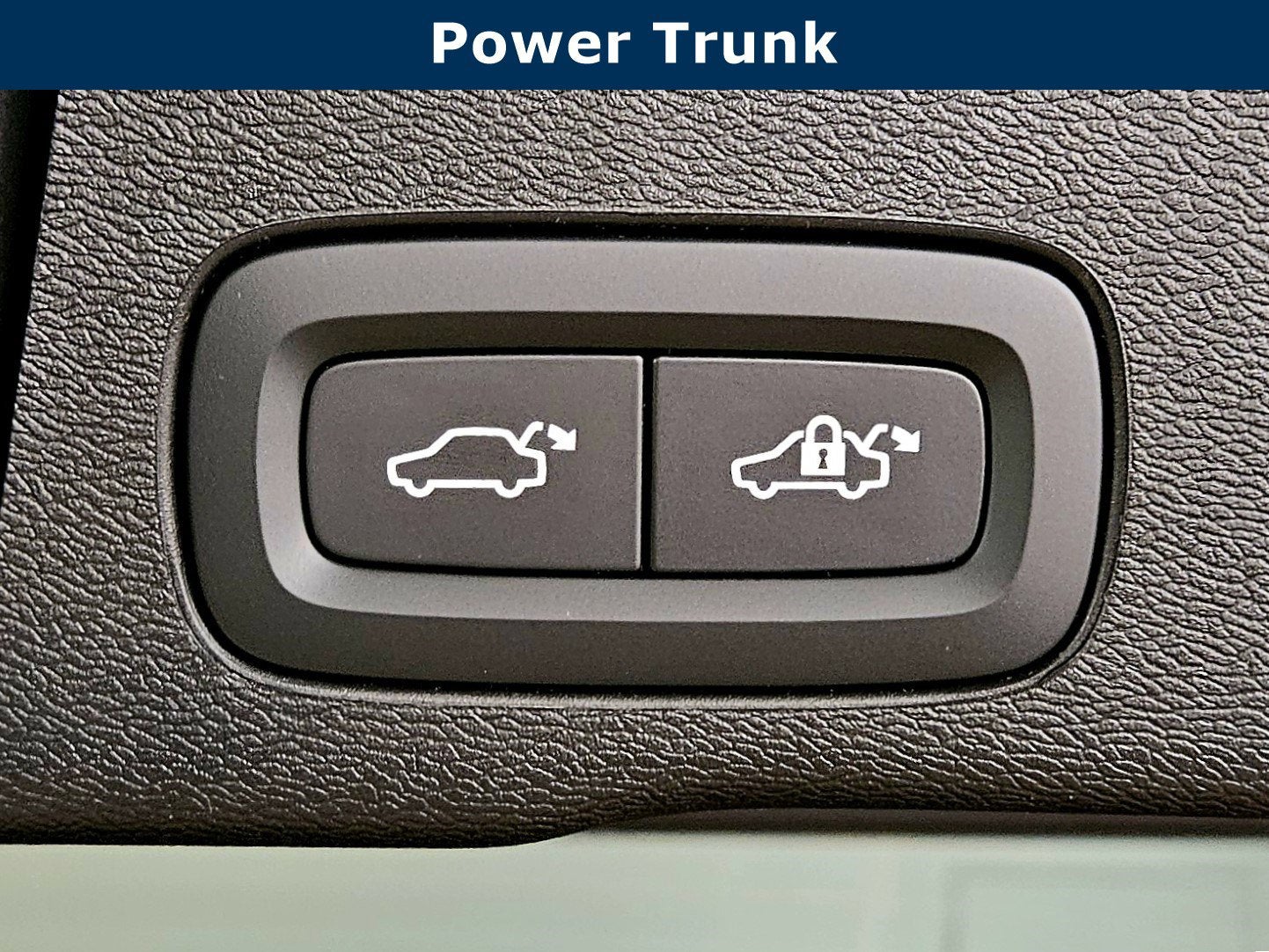 2026 Volvo XC60 Plus