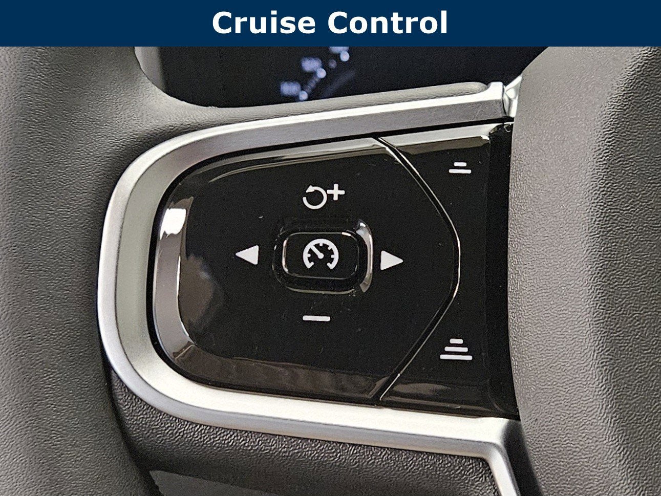 2026 Volvo XC60 Plus