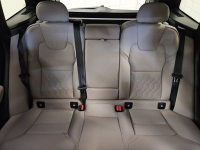 2026 Volvo XC60 Plus