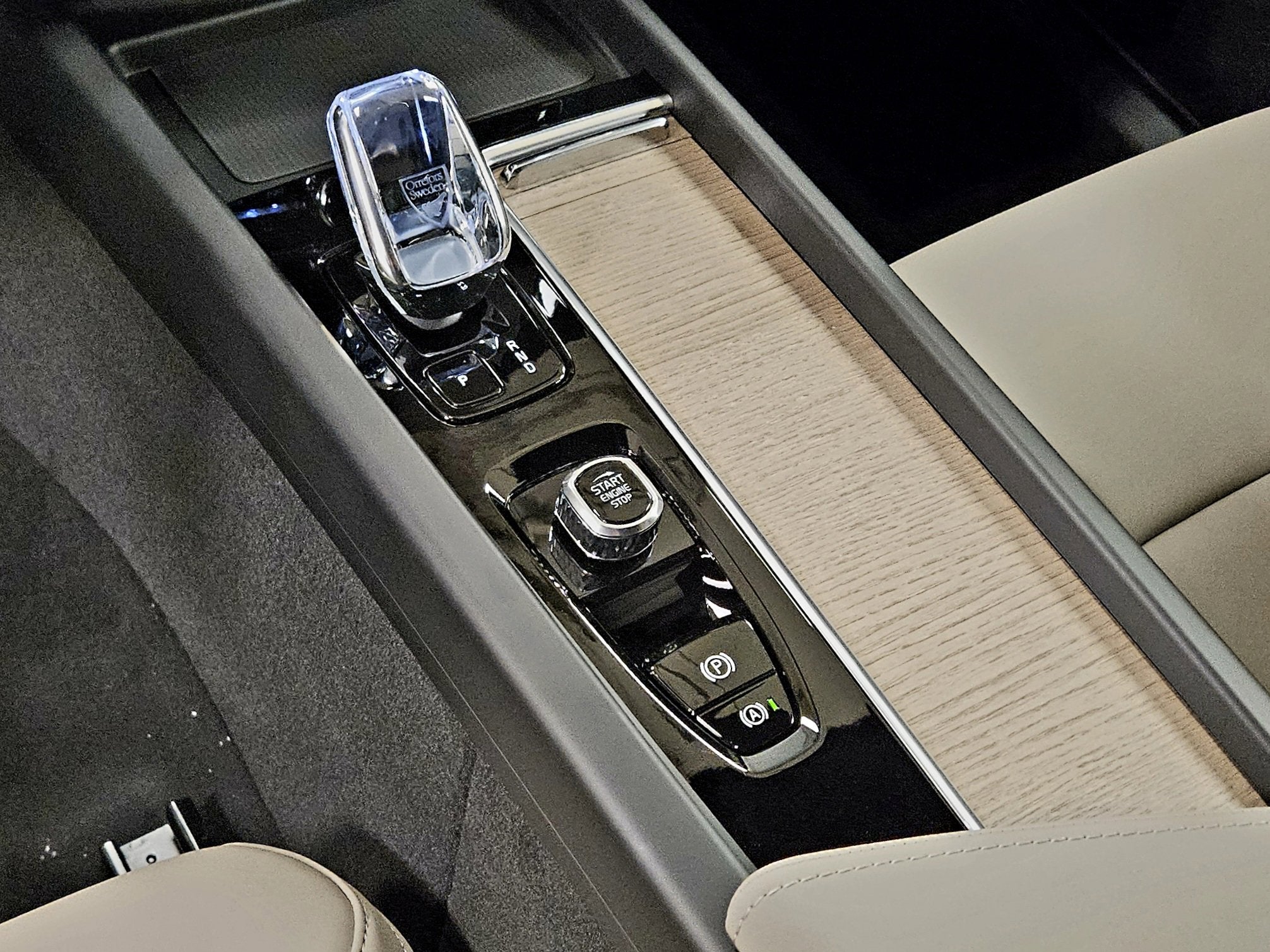 2026 Volvo XC60 Plus