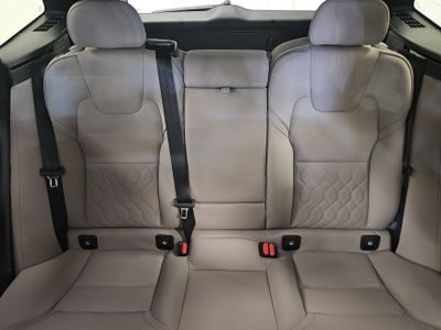 2026 Volvo XC60 Plus