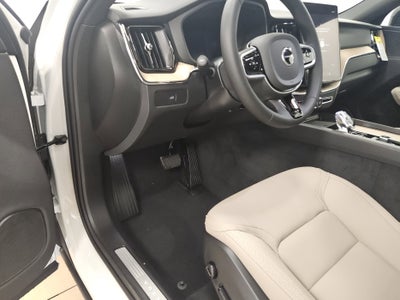 2026 Volvo XC60 Plus