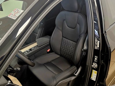 2026 Volvo XC60 Plus