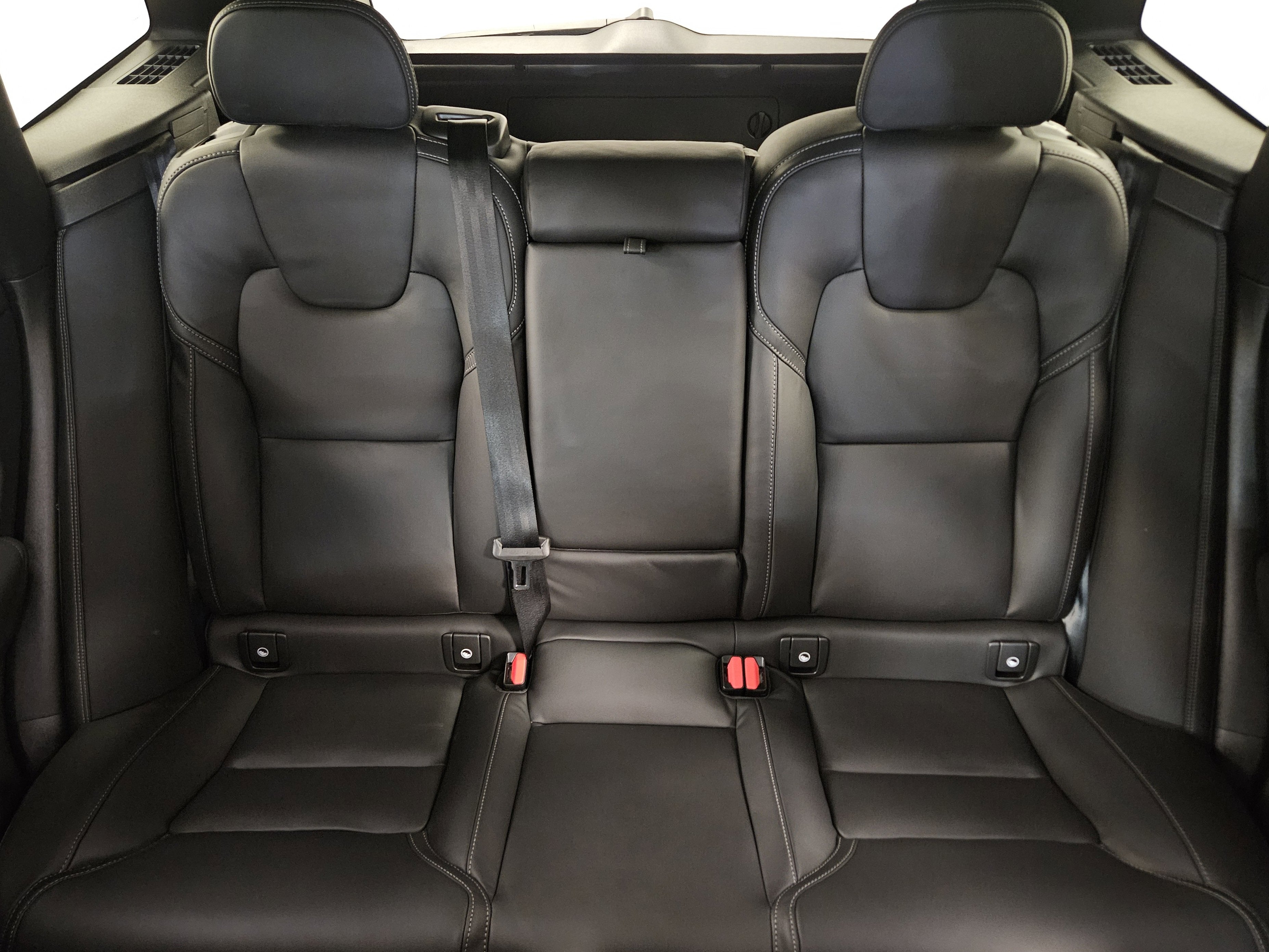 2026 Volvo XC60 Ultra Black Edition