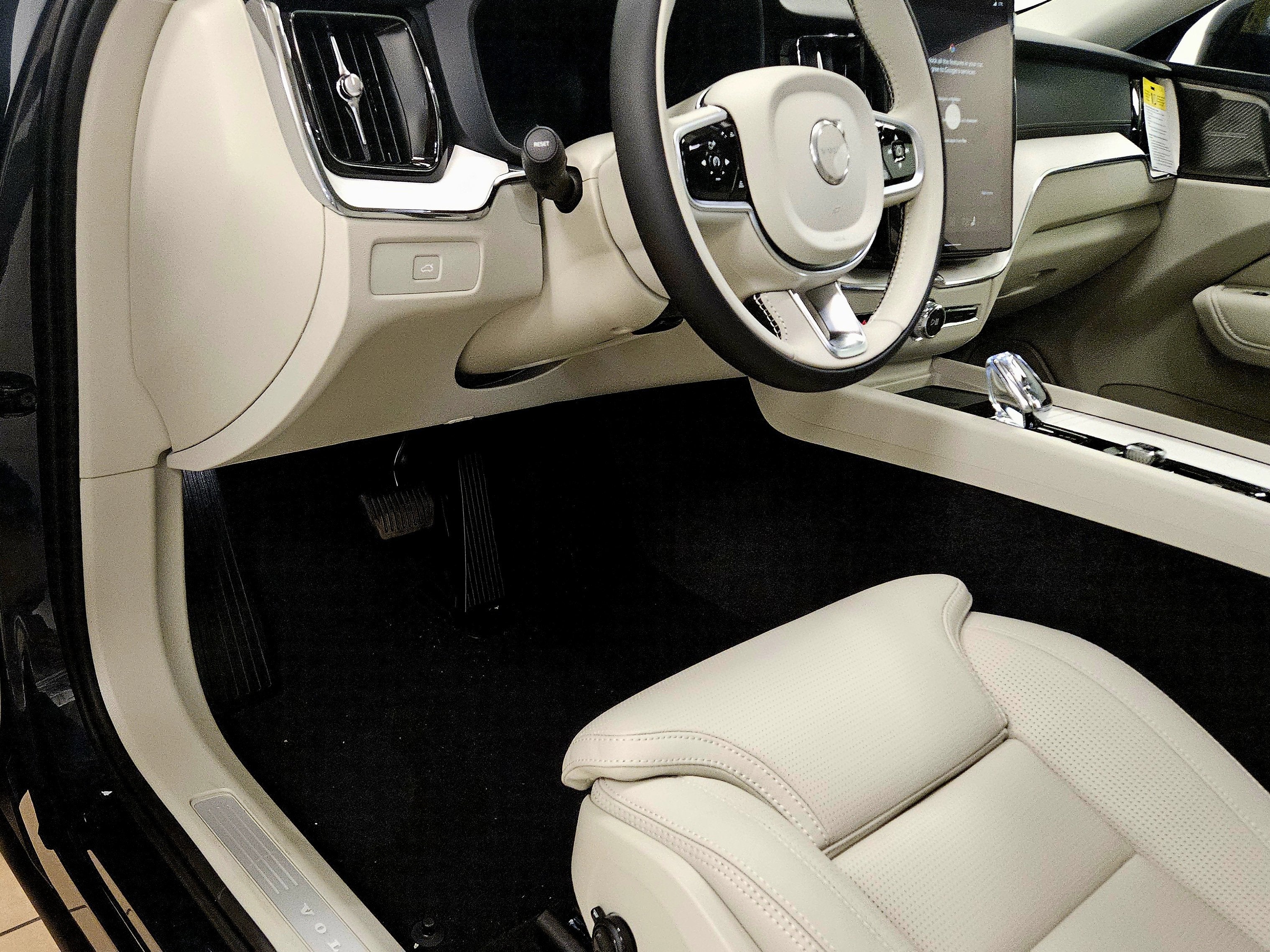 2026 Volvo XC60 Ultra