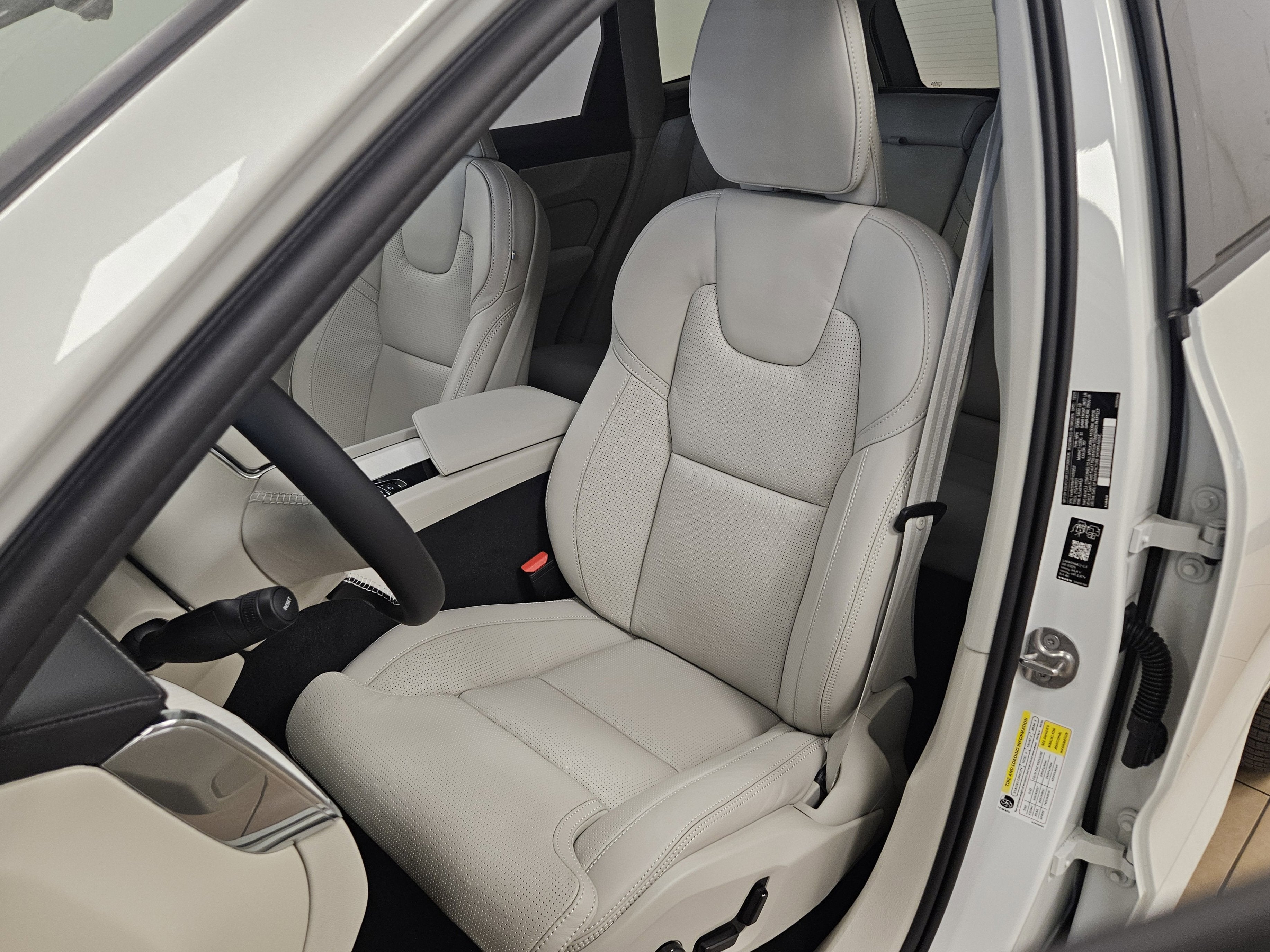 2026 Volvo XC60 Ultra