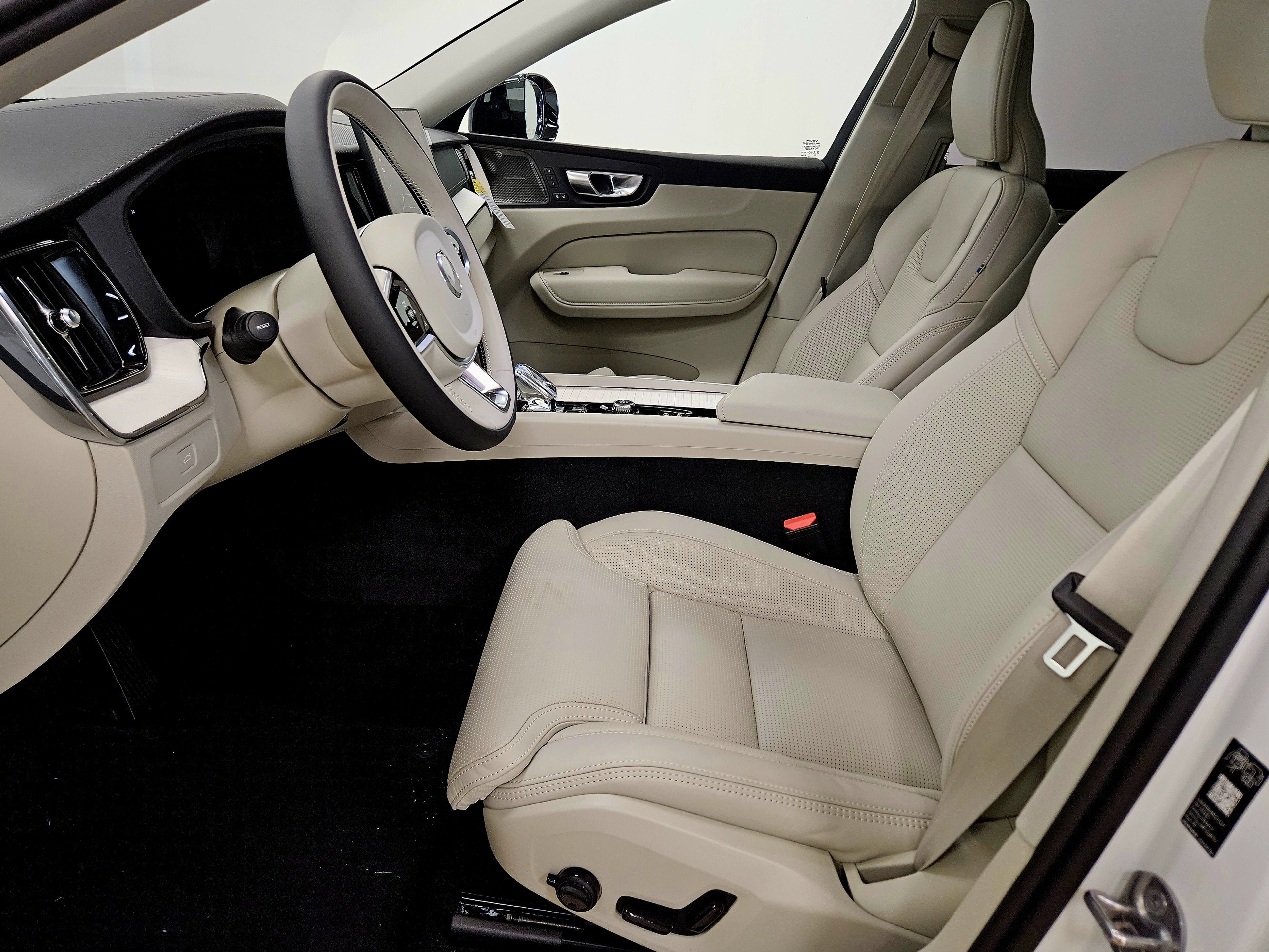 2026 Volvo XC60 Ultra