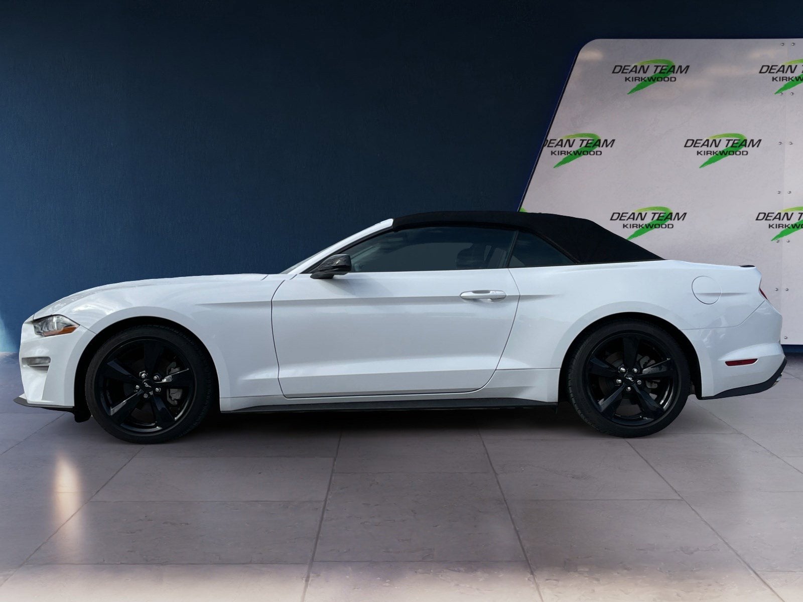 2022 Ford Mustang EcoBoost