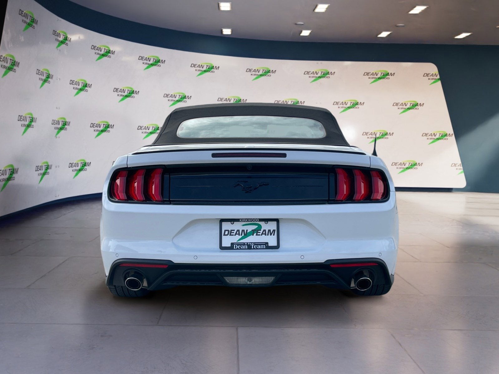 2022 Ford Mustang EcoBoost