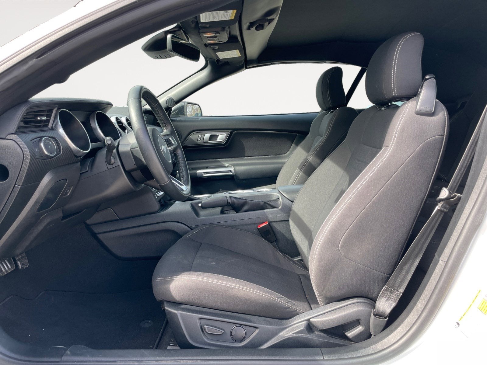 2022 Ford Mustang EcoBoost