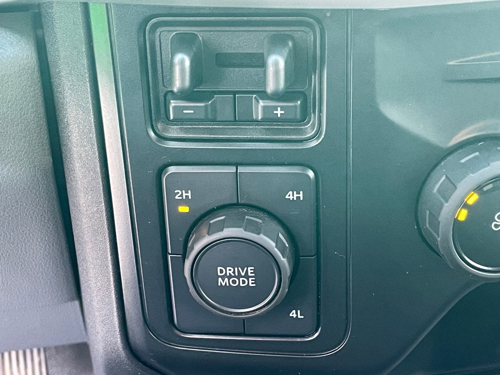 2024 Ford Super Duty F-350 DRW XLT