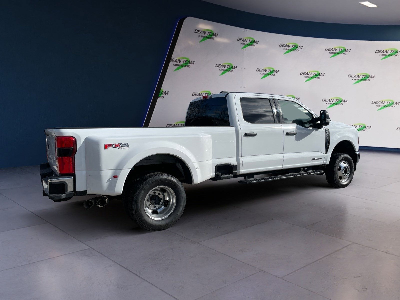 2024 Ford Super Duty F-350 DRW XLT