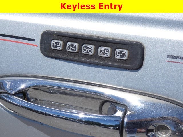 2001 Lincoln Town Car Cartier