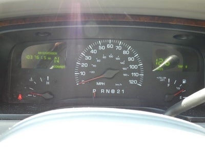 2001 Lincoln Town Car Cartier