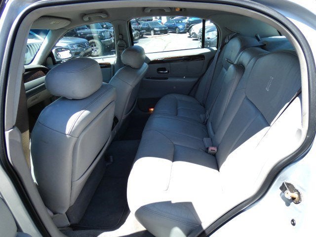 2001 Lincoln Town Car Cartier