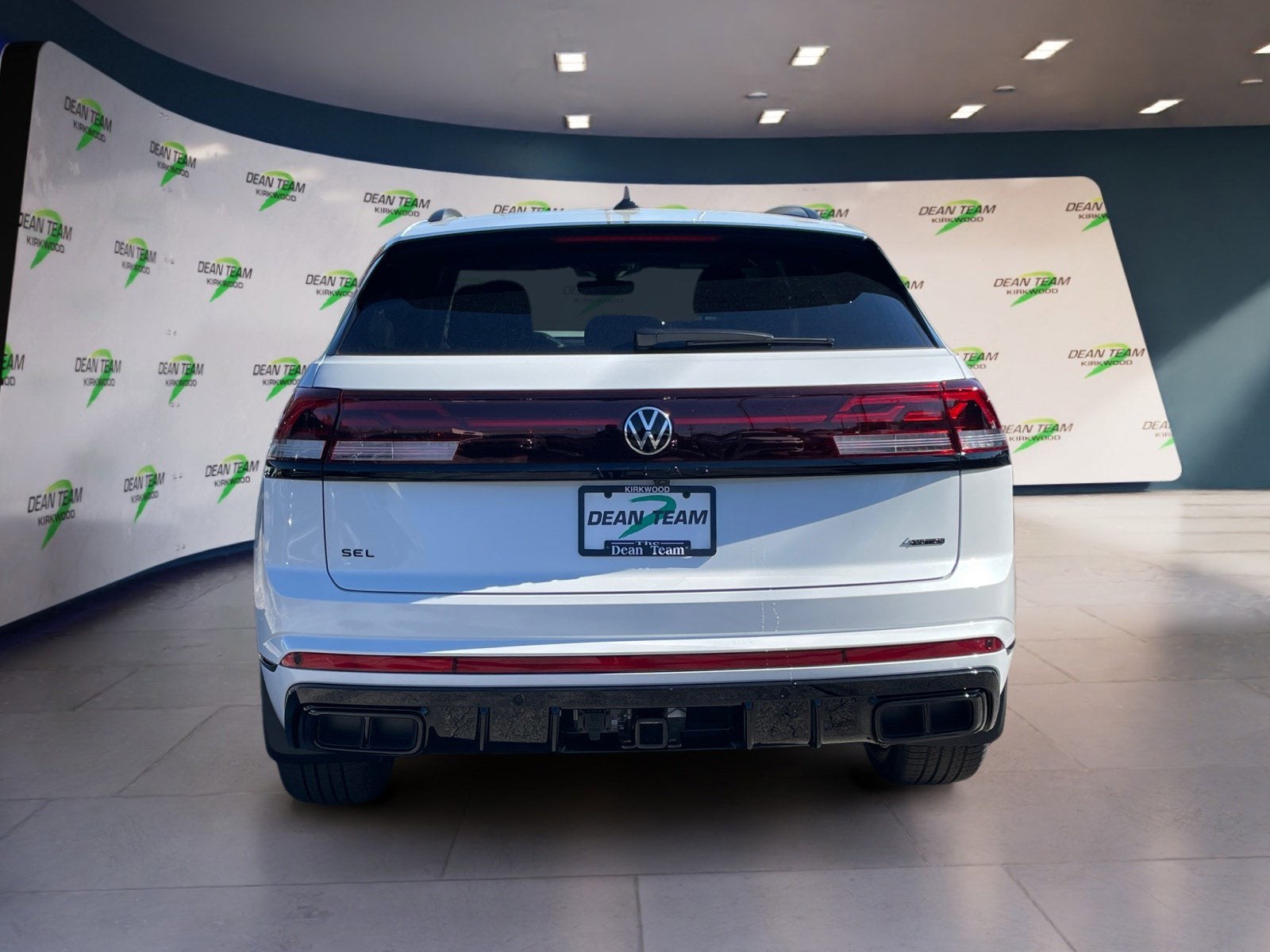 2026 Volkswagen Atlas Cross Sport 2.0T SEL R-Line Black