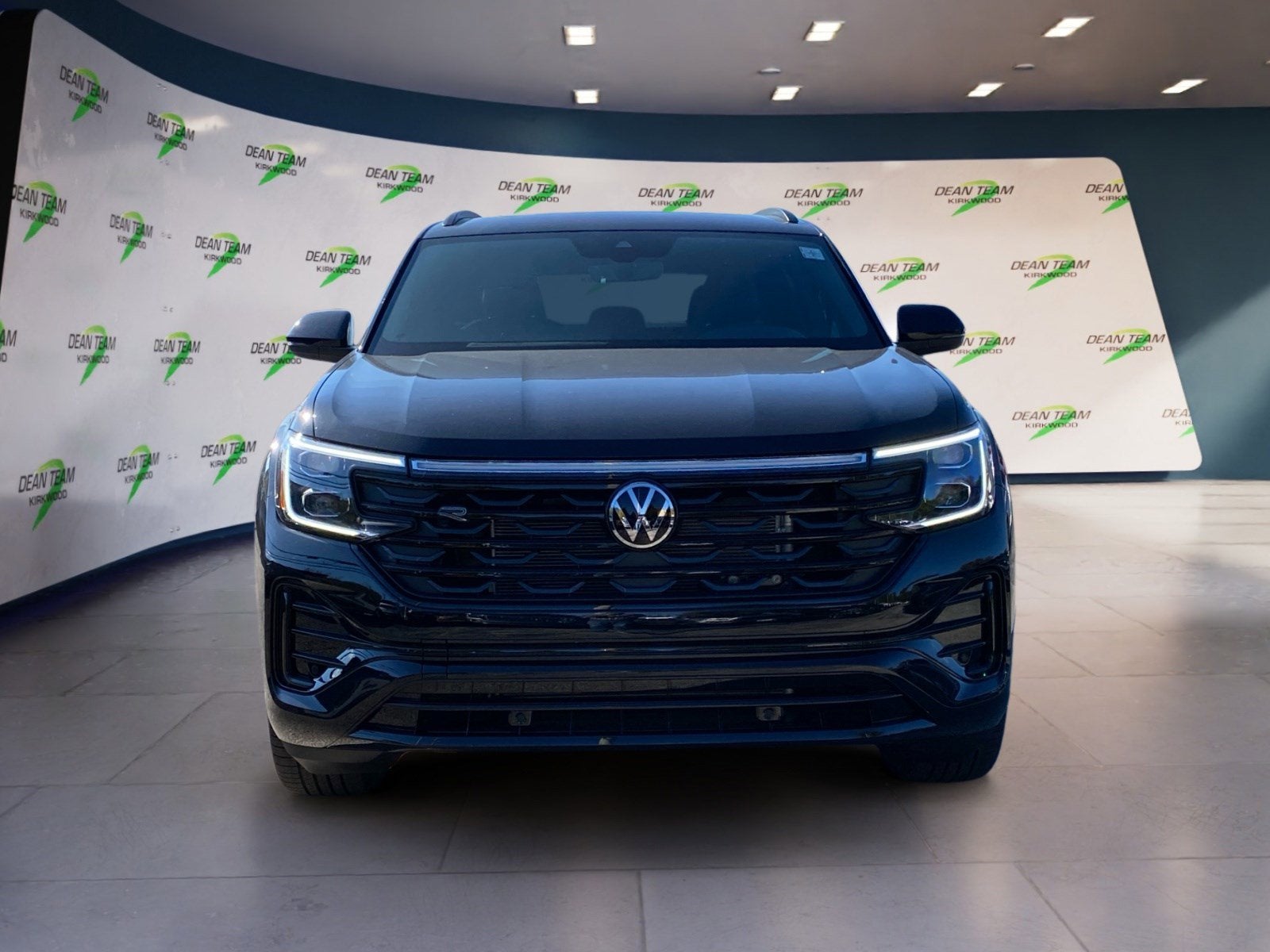 2026 Volkswagen Atlas Cross Sport 2.0T SEL R-Line Black