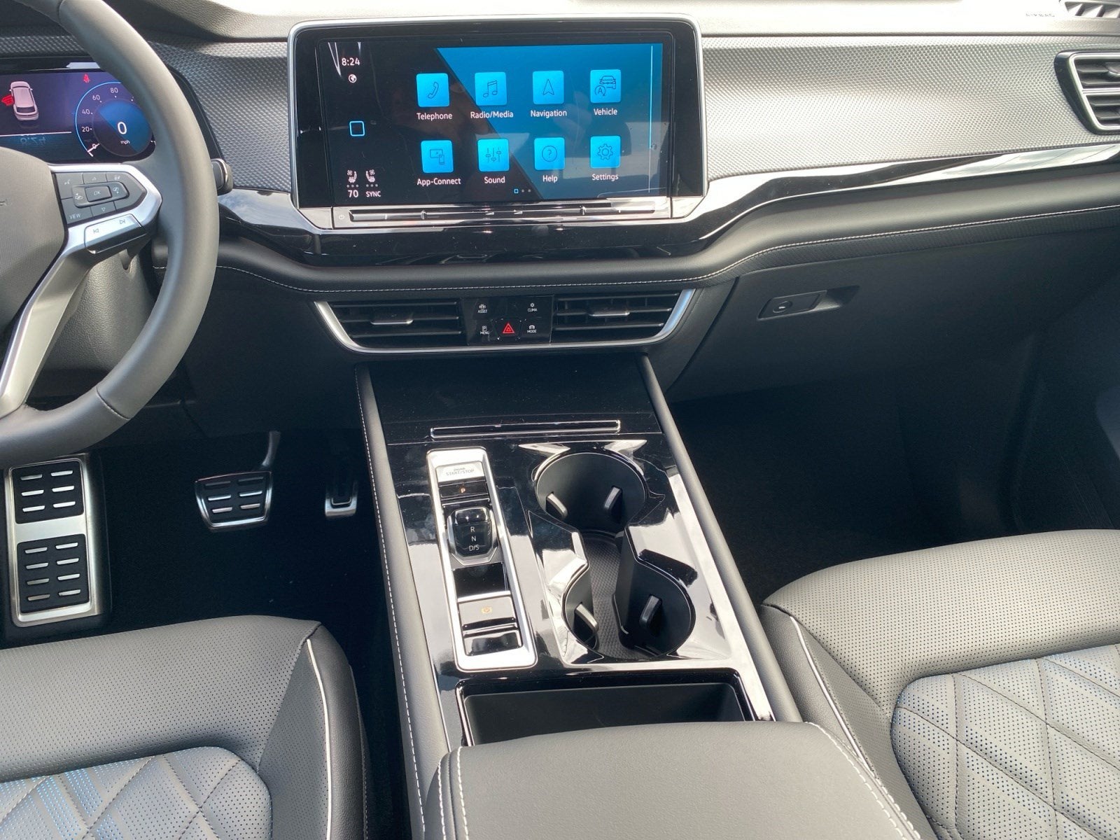 2026 Volkswagen Atlas Cross Sport 2.0T SEL Premium R-Line