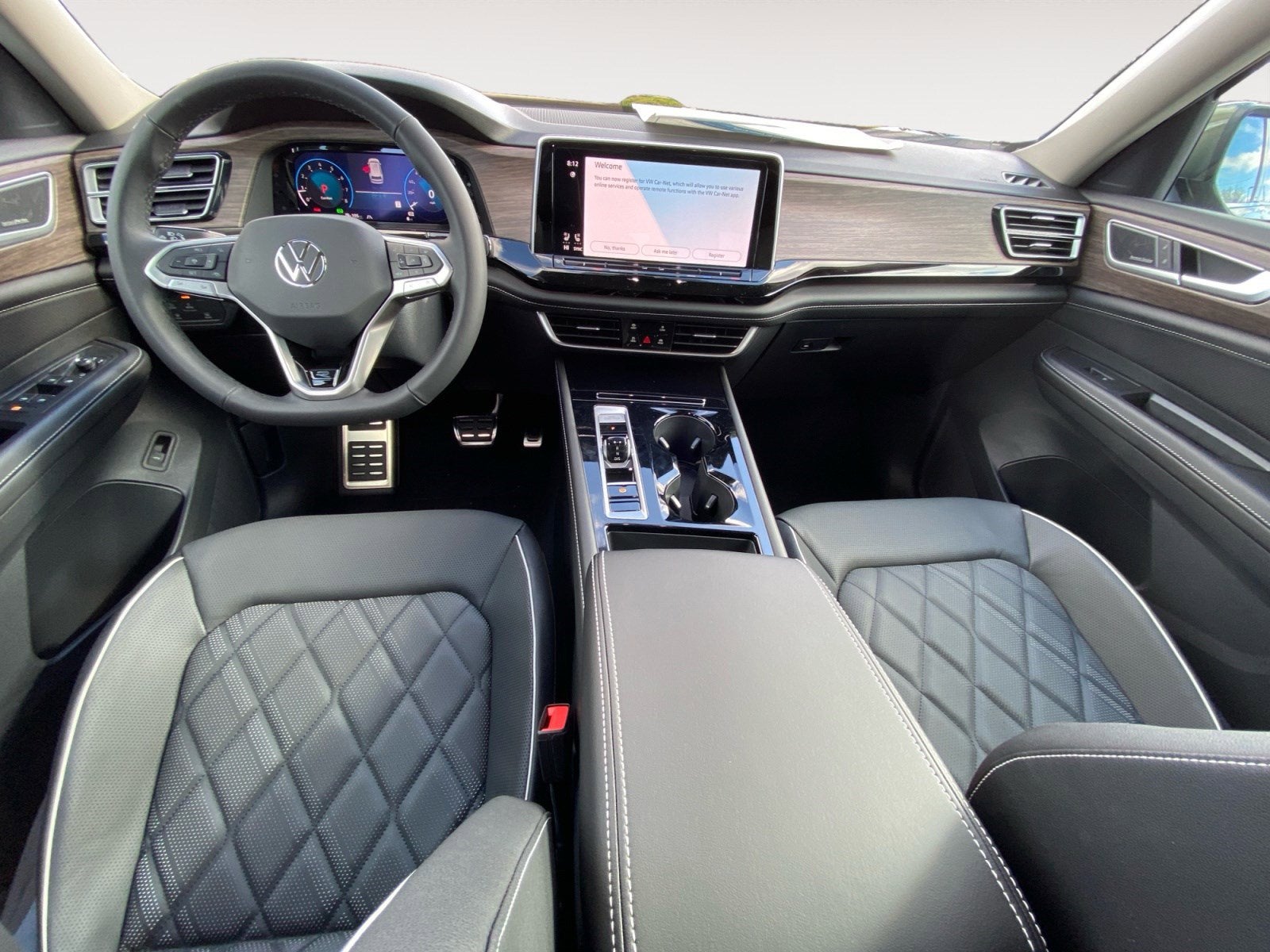 2026 Volkswagen Atlas 2.0T SEL Premium R-Line