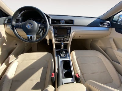 2012 Volkswagen Passat SE