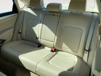 2012 Volkswagen Passat SE