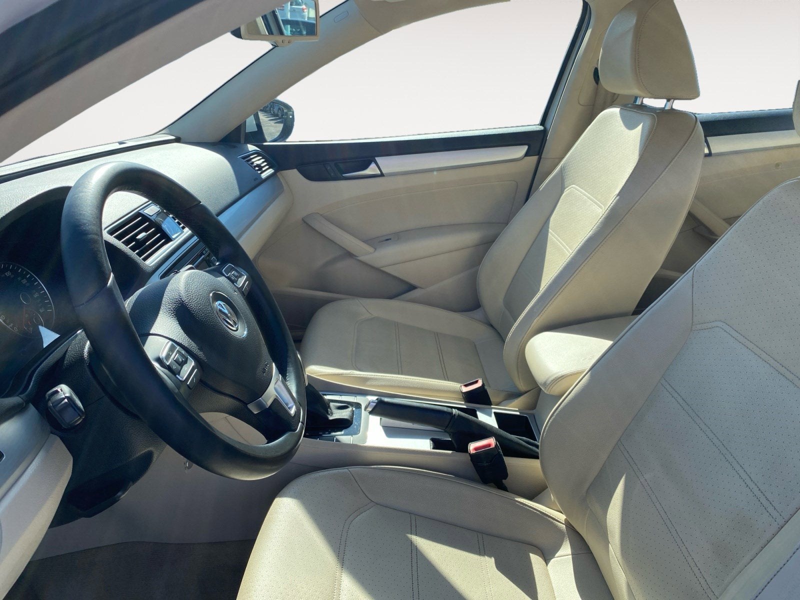 2012 Volkswagen Passat SE